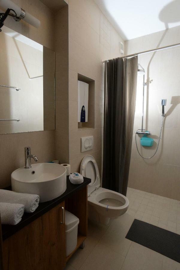 Centar Novi Sad-Apartman No 1 Luaran gambar